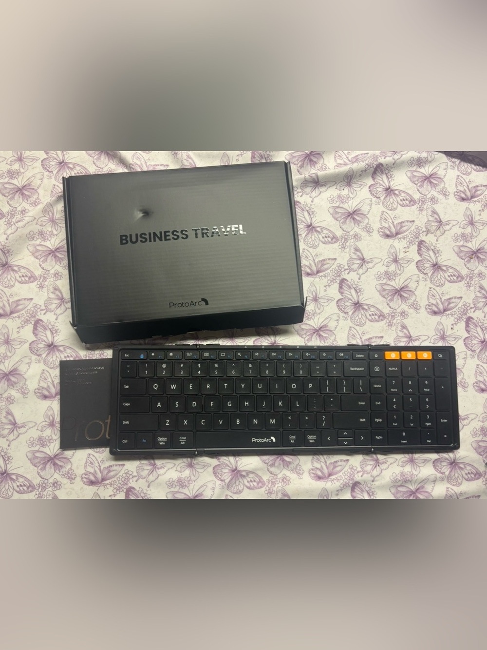 ✴️NIB Wireless Bluetooth Travel Folding Keyboard